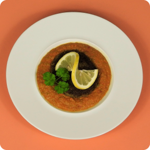 Tomaten-Erbsen-Suppe mit BIO Burger Laibchen
